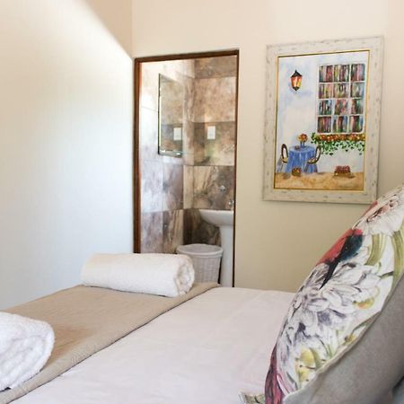 Hotel The Three Countries Estate Benoni Esterno foto