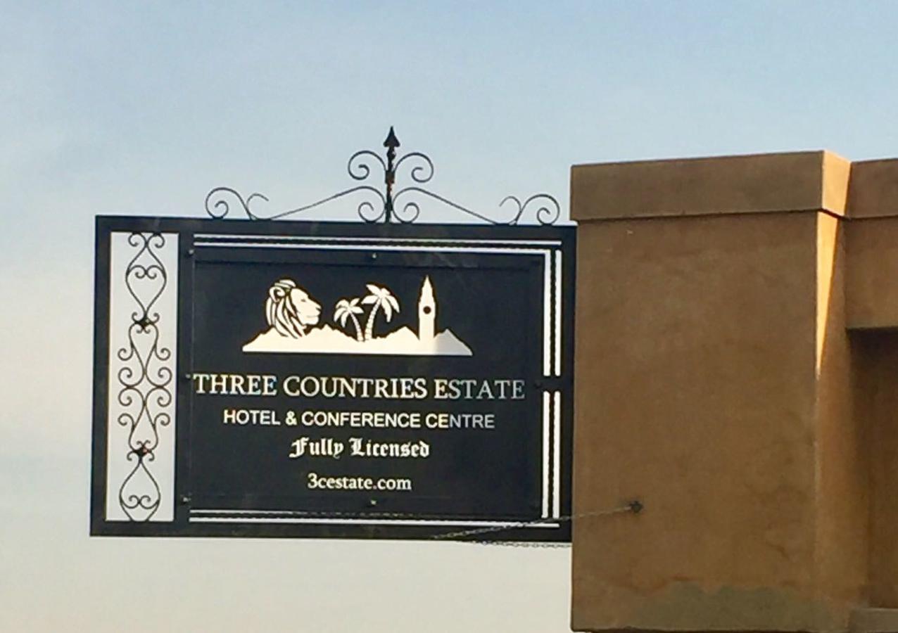 Hotel The Three Countries Estate Benoni Esterno foto