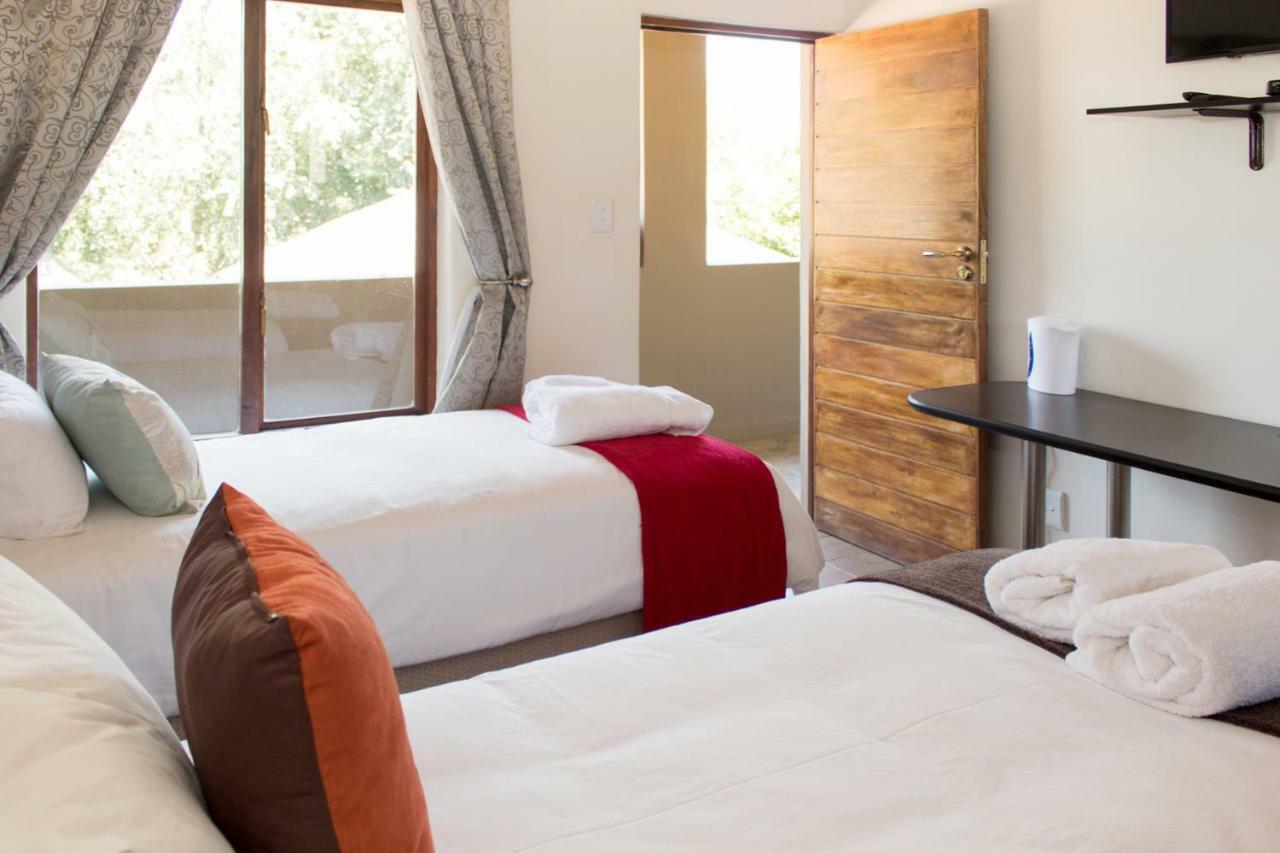 Hotel The Three Countries Estate Benoni Esterno foto
