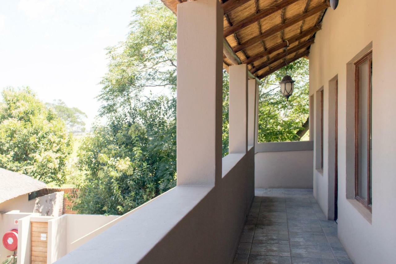 Hotel The Three Countries Estate Benoni Esterno foto