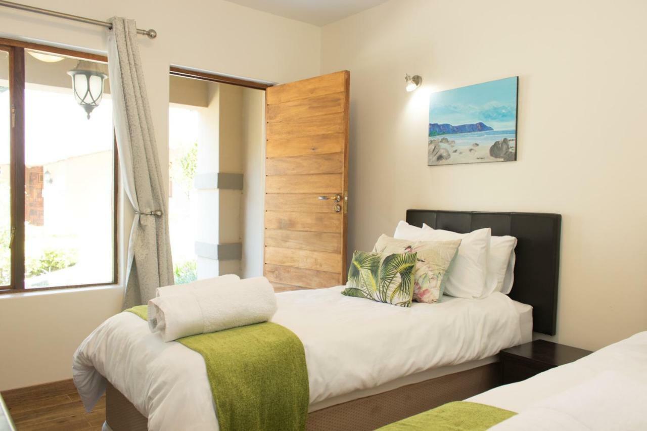 Hotel The Three Countries Estate Benoni Esterno foto