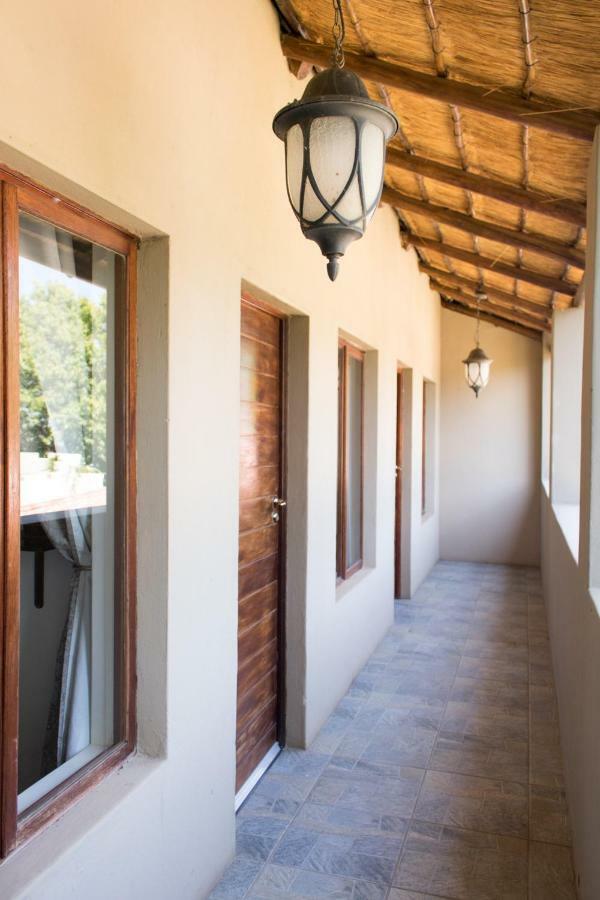 Hotel The Three Countries Estate Benoni Esterno foto