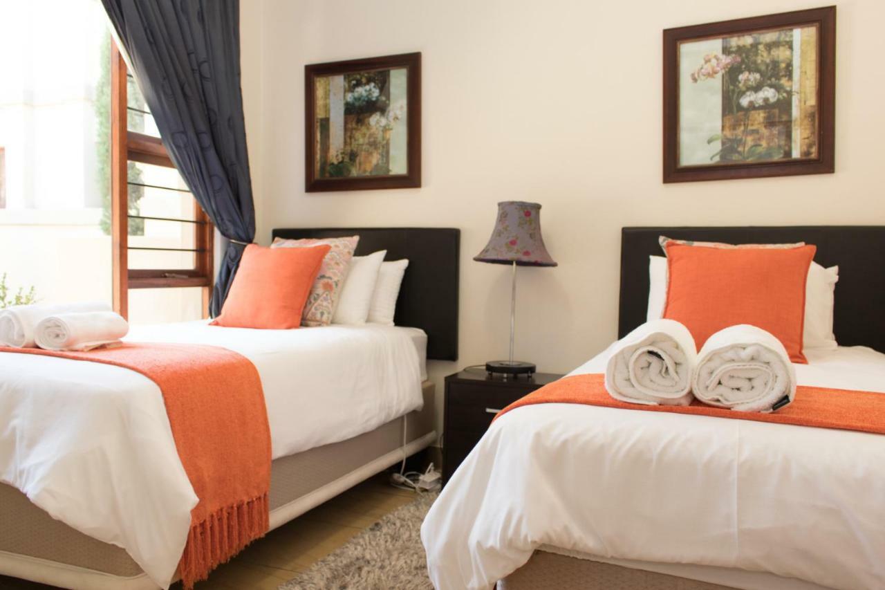 Hotel The Three Countries Estate Benoni Esterno foto