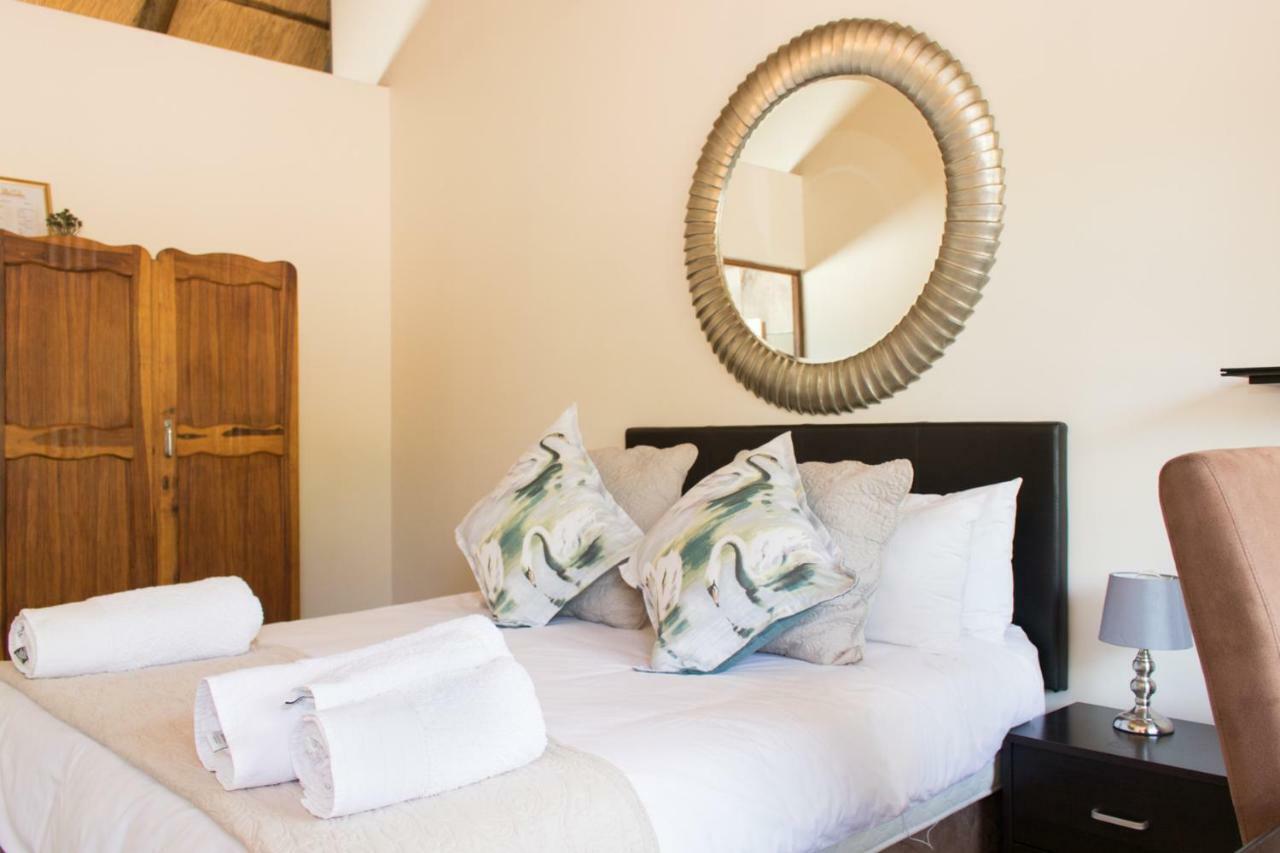 Hotel The Three Countries Estate Benoni Esterno foto