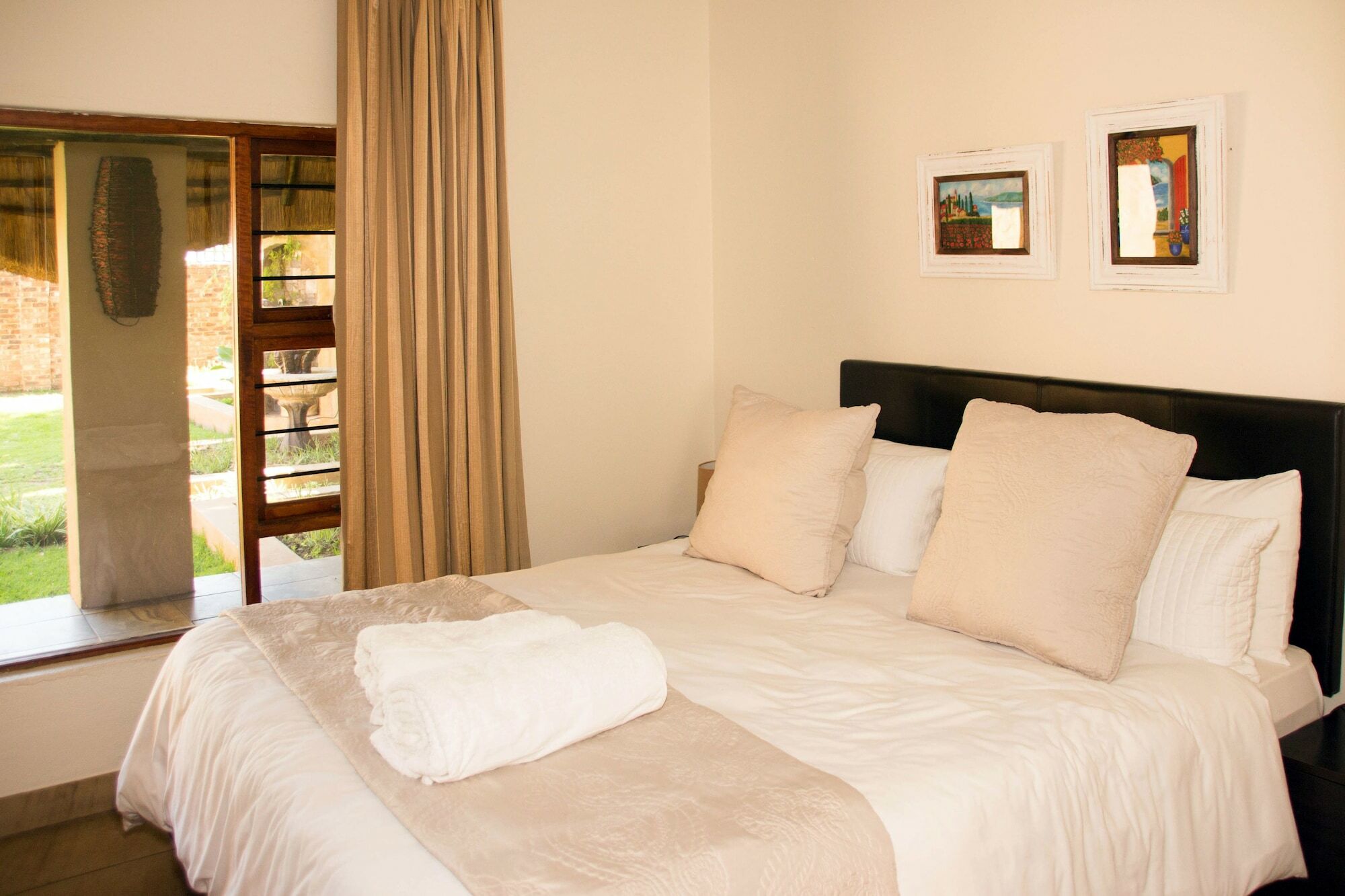 Hotel The Three Countries Estate Benoni Esterno foto